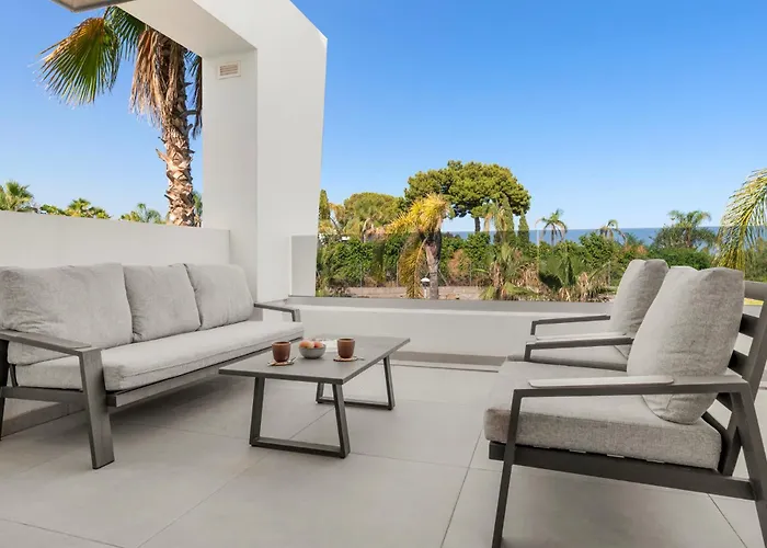 Luxury Mirador * Εστεπόνα