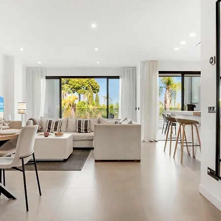 Luxury Mirador